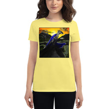 Load image into Gallery viewer, Women's "King Sticky" Graphic Tee